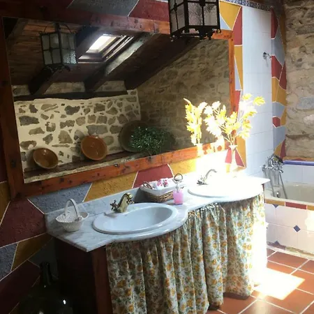 Masia La Casablanca * La Puebla De Valverde